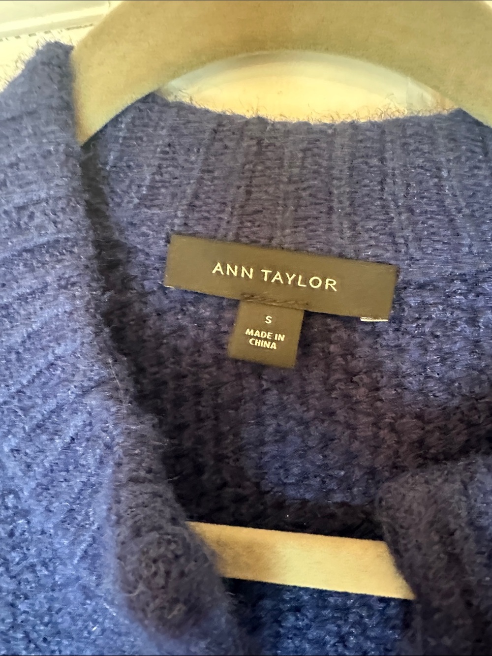 Ann Taylor Deep Navy Chunky Knit Cardigan with Jewel Buttons size S EUC - Picture 2 of 5